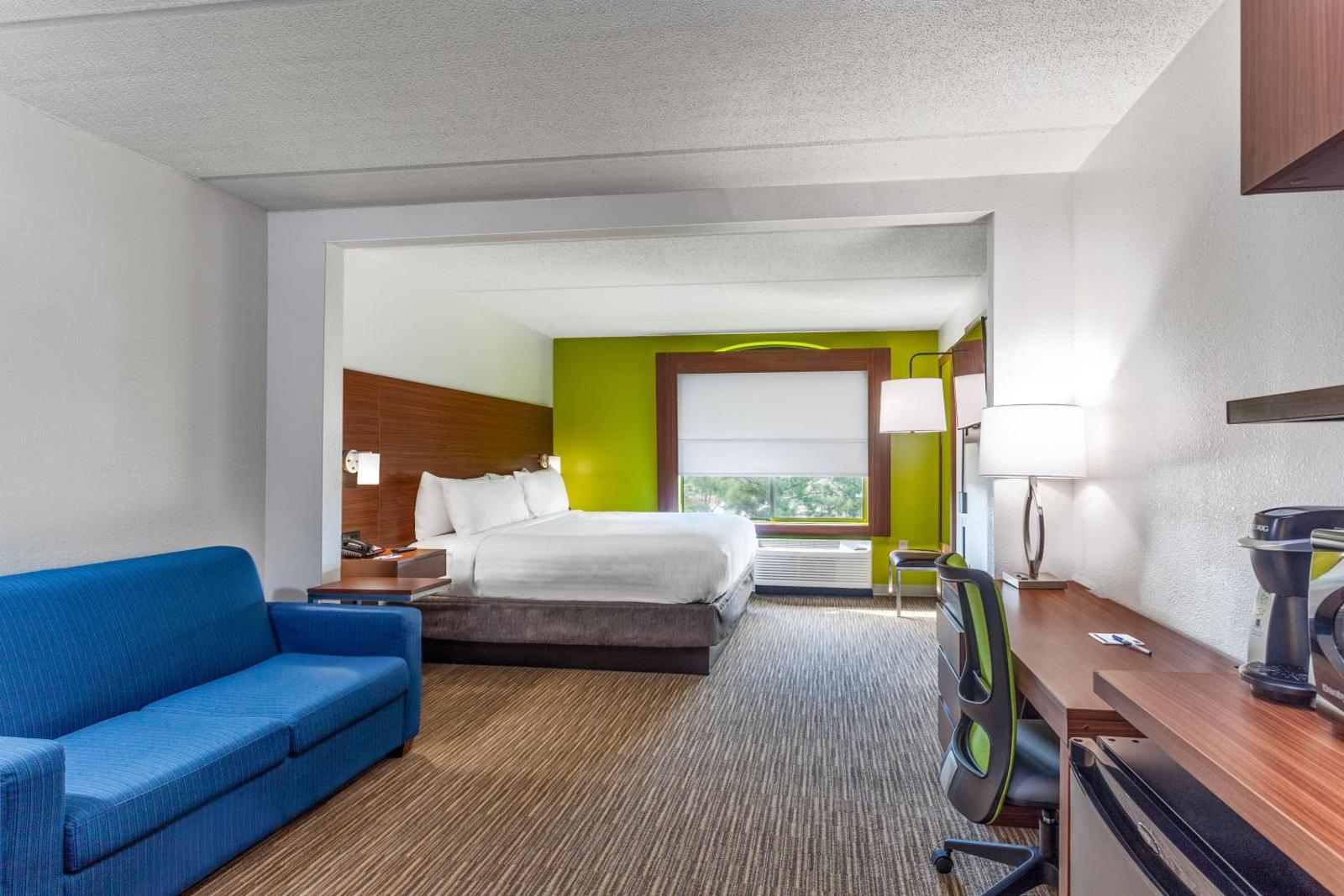 Holiday Inn Express & Suites AUGUSTA WEST - FT GORDON AREA