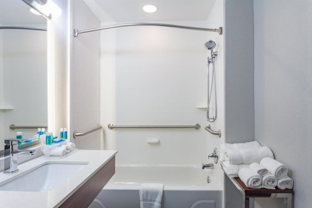 Holiday Inn Express & Suites AUGUSTA WEST - FT GORDON AREA Image 10
