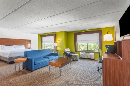 Holiday Inn Express & Suites AUGUSTA WEST - FT GORDON AREA image 8